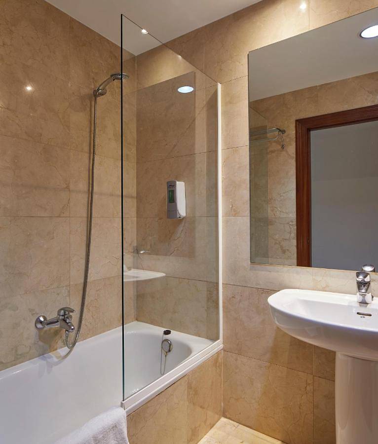 Double Queen Room in Logroño, La Rioja Province