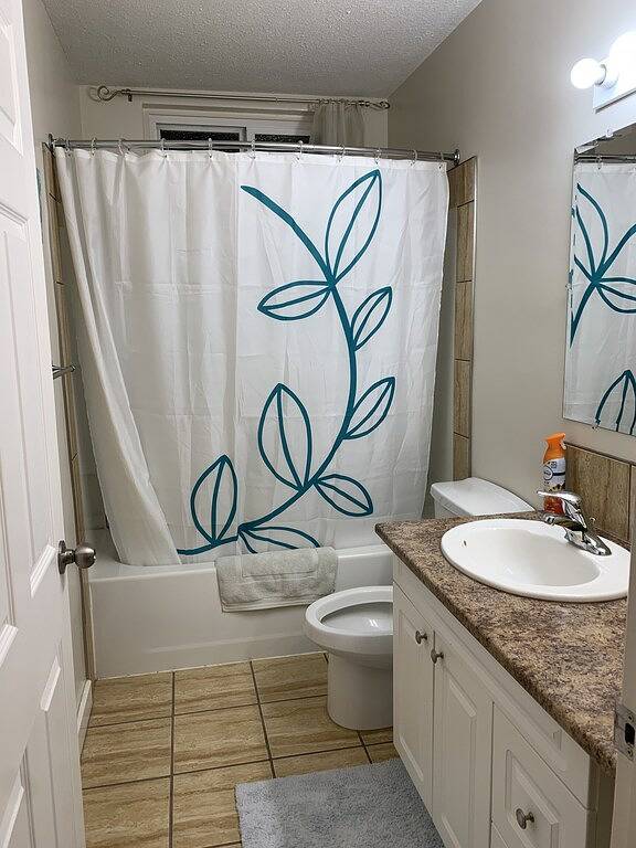 Ganze Wohnung, Relaxing Red Deer Suite - Private & Comfortable in Red Deer