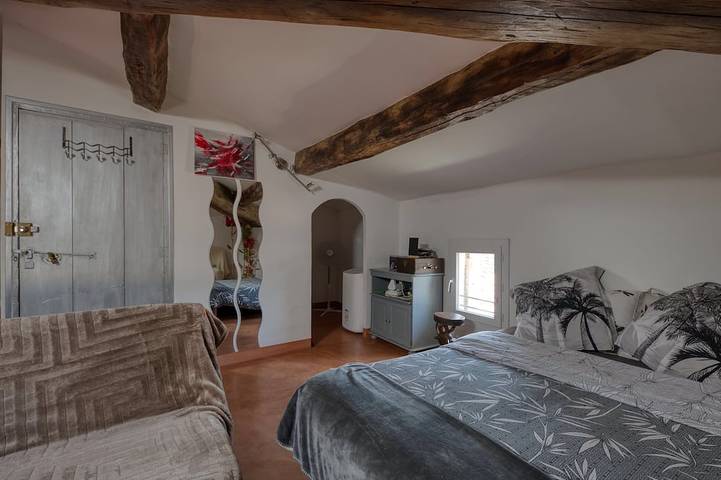 Location de vacances pour 2 personnes, avec jacuzzi, animaux acceptés à Alignan-du-Vent - 2