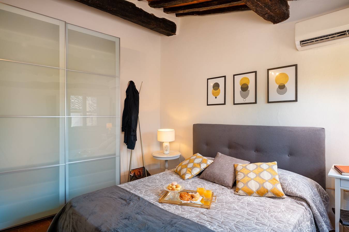 Entire apartment, Apartment 'Residenza Altana Lucca' with Private Terrace, Wi-Fi and Air Conditioning in Lucca, Lucca Province