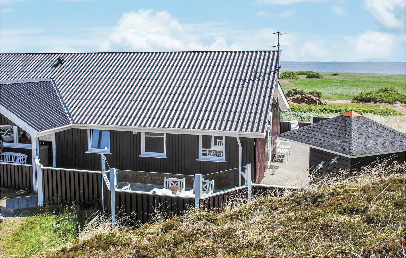 Ferienhaus für 12 Personen mit Terrasse in Skodbjerge, Hvide Sande