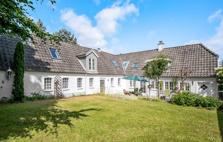 Ferienwohnung für 6 Personen, mit Terrasse und Garten sowie Sauna und Ausblick in Båring Strand