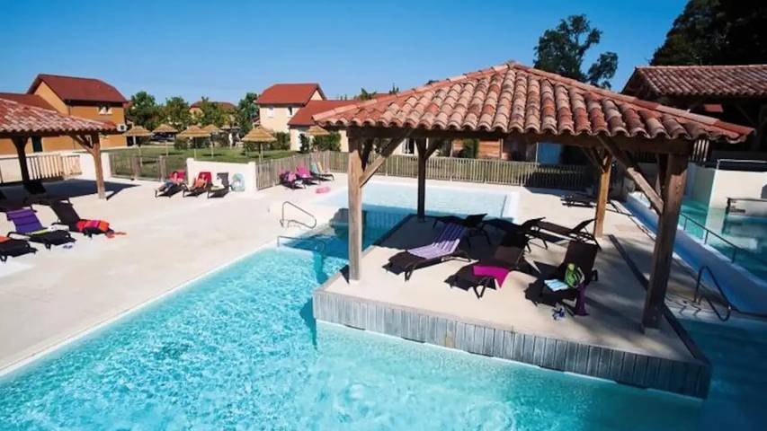 Appartement de vacances pour 5 personnes, avec piscine ainsi que sauna et terrasse - 1