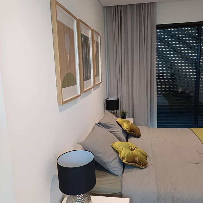Gîte pour 2 personnes, avec Terrasse et Jardin ainsi que Piscine et Vue dans Marinhas - 3