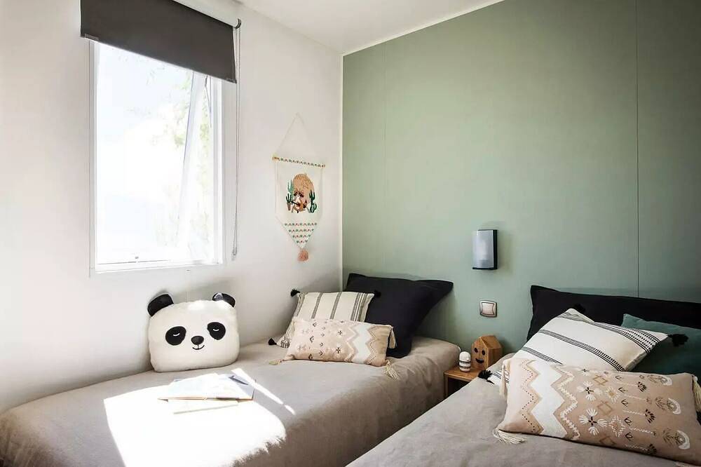 Domaine Sainte Veziane**** - Mobil home Premium Plus 3 rooms 6 people Air-conditioned in Bessan, Côte d'Améthyste