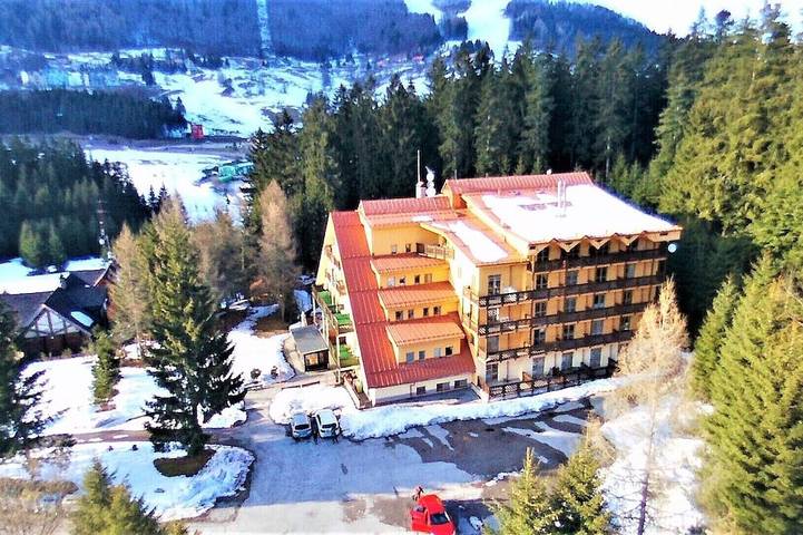 Ferienwohnung für 6 Personen, mit Sauna und Balkon in Donovaly