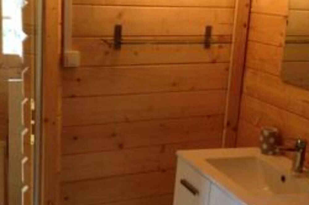 Chalet 1 & 2 breakfast included in Aouste-sur-Sye, Die region