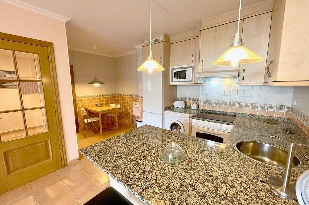 Entire apartment, The Cliffs - Mansión del Indiano I in Viveiro, Galician Coast