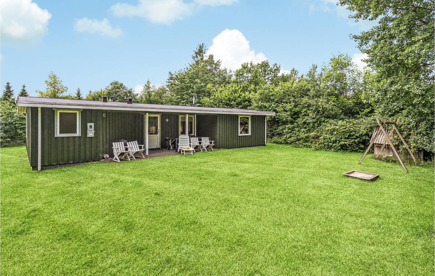 Feriehus for 8 personer med jacuzzi in Hvalpsund, Farsø