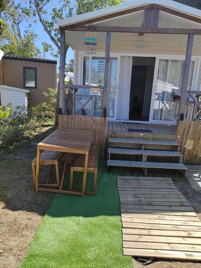 Gîte pour 4 personnes, avec jacuzzi et jardin ainsi que piscine et sauna dans Plage de l'Espiguette - 3