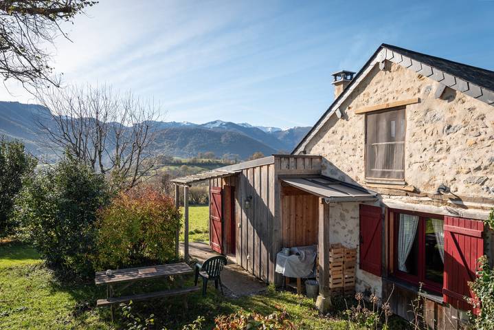 Location de vacances pour 3 personnes, avec jardin, animaux acceptés dans les Hautes-Pyrénées