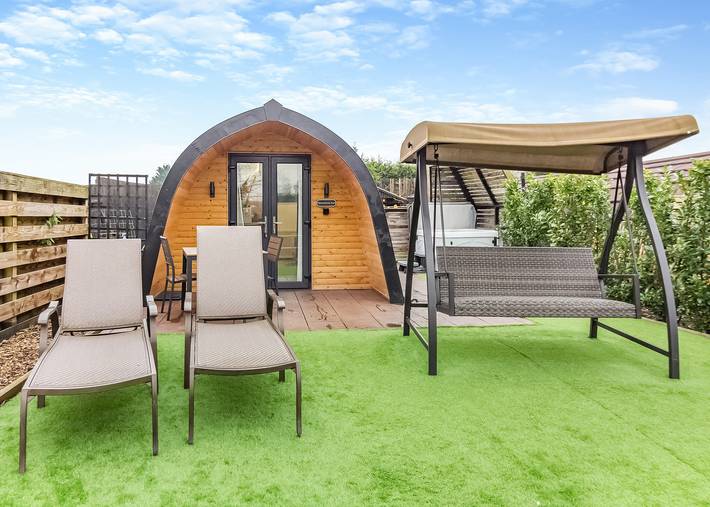 Glamping for 2 people in Nottinghamshire