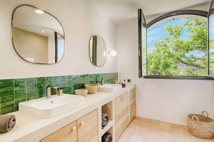 Location de vacances pour 10 personnes, avec balcon et jardin dans Plage du Débarquement (La Croix-Valmer) - 4