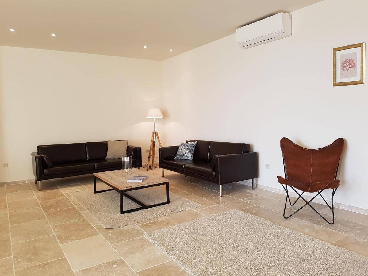 Appartement entier, Tranquil Stay in Villesèque in Villesèque-des-Corbières, Côte méditerranéenne (France)