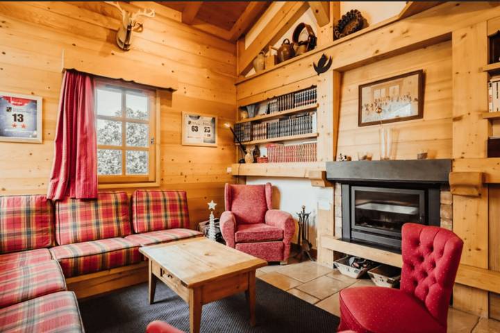 Gîte pour 8 personnes, avec jardin et balcon, animaux acceptés à Demi-Quartier - 4