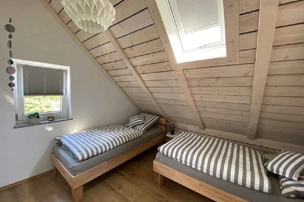 Ganze Wohnung, Moderne 5-Sterne Ferienwohnung im Loftcharakter \"Schneeberg\" in Wunsiedel, Oberfranken