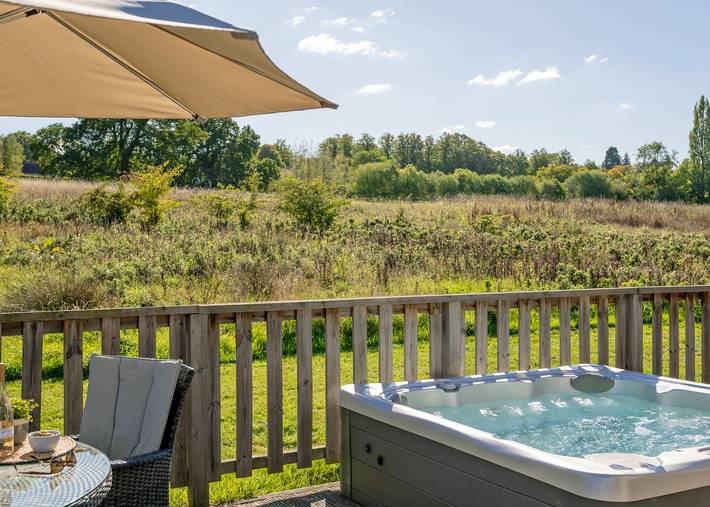 Elite Spa Lodge 2 in Greenham, Berkshire