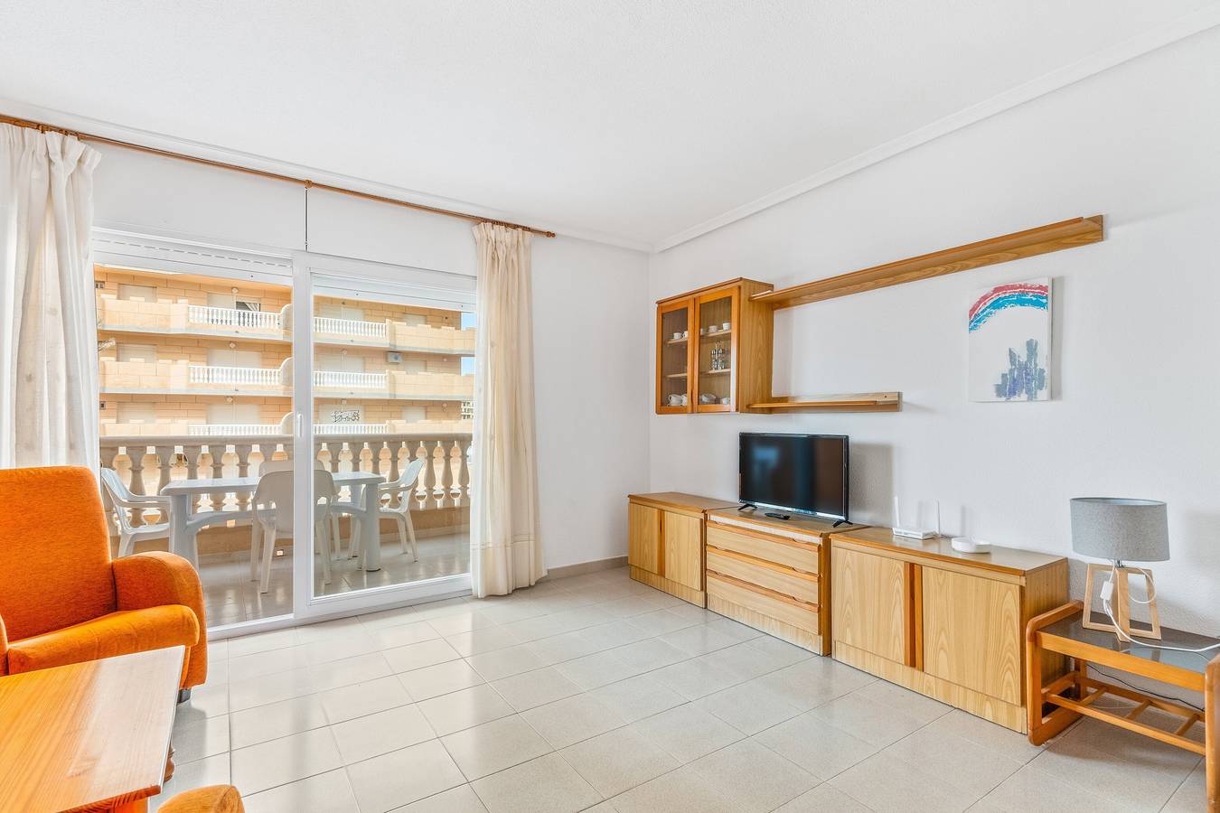 Appartement entier, Appartement 'Castillo De Mar F3 Torre Sur 2a' avec vue sur la mer, piscine partagée et Wi-Fi in San Javier, Costa Cálida