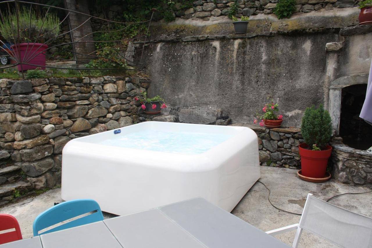 Holiday Home in Saint-Aventin, Pyrénées
