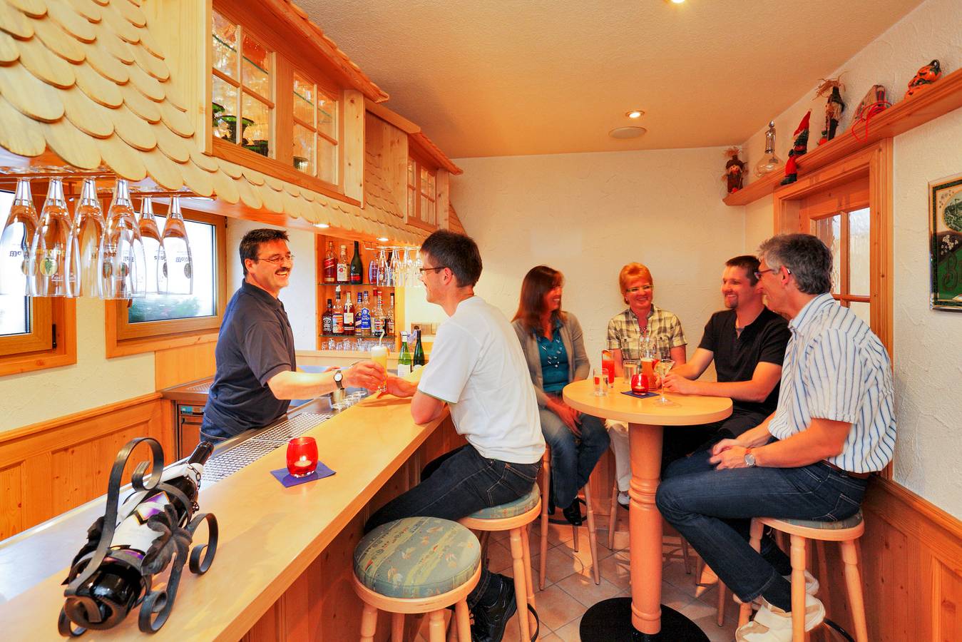 Pension Waldwinkel - Doppelzimmer, 24qm, mit Du/Wc und Balkon oder Terrasse in Lenzkirch, Zuidelijk Zwarte Woud