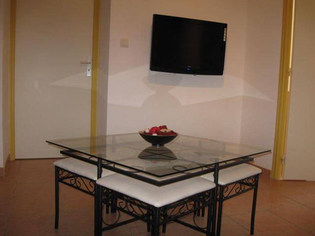 Appartement de vacances pour 4 personnes, avec jardin