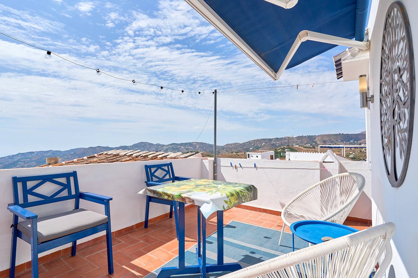 Casa de vacaciones 'La Casa Bonita' con vistas al mar, terraza privada y Wi-Fi in Frigiliana Road, Frigiliana