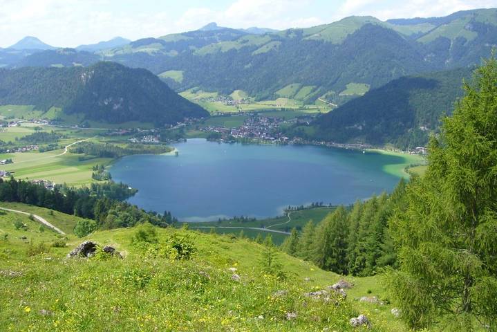 Ferienwohnung für 4 Personen, mit Terrasse und Garten sowie Seeblick und Ausblick in Walchsee - 3