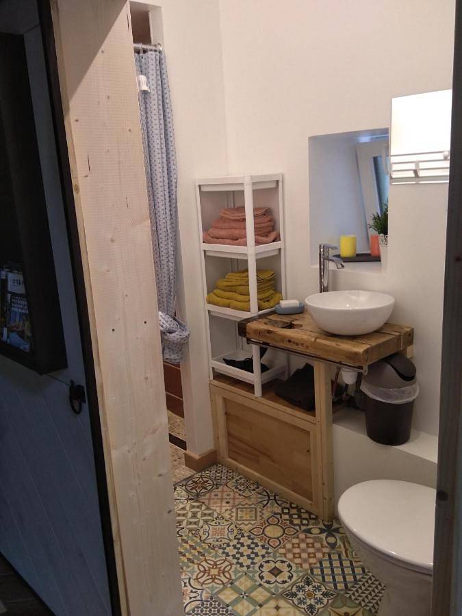 Appartement entier, One-Bedroom Apartment in Plougastel-Daoulas, Région de Brest