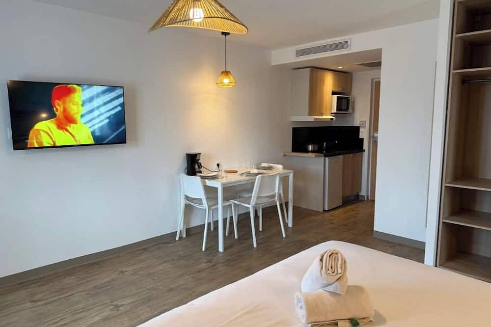 Apartamento entero, Brand-new apartment hotel (April 2025). in Vitrolles, Istres region