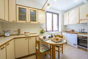 Location De Vacances pour 5 Personnes dans Stresa, Comune di Stresa, Photo 4