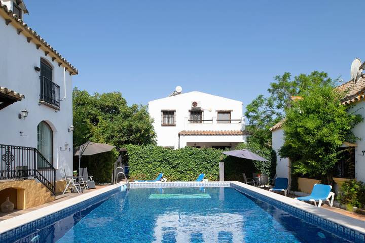 Apartamento para 6 personas, con jardín y balcón, Se admiten mascotas en Barbate