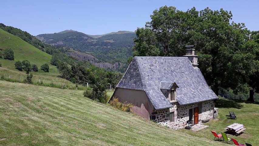 Gîte pour 8 personnes, avec jardin, animaux acceptés dans le Cantal - 3