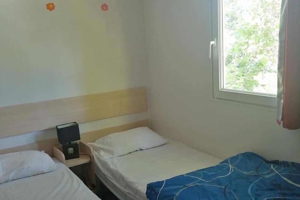 Agréable Chalet Mobil-home au Pied des Pistes Calme Arboré St Leger les Mélèzes in Saint-Léger-les-Mélèzes, Écrins National Park