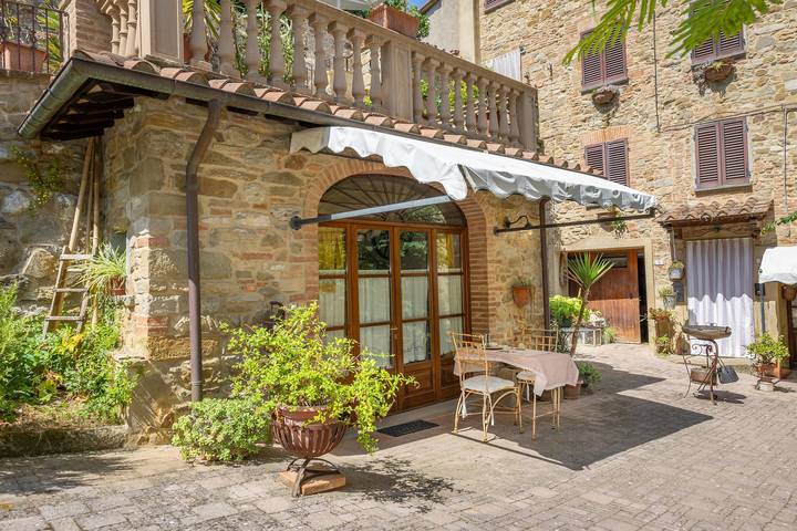 Vakantiehuis 'La Cantinetta' met Wi-Fi in Chianni, Etruskische kust