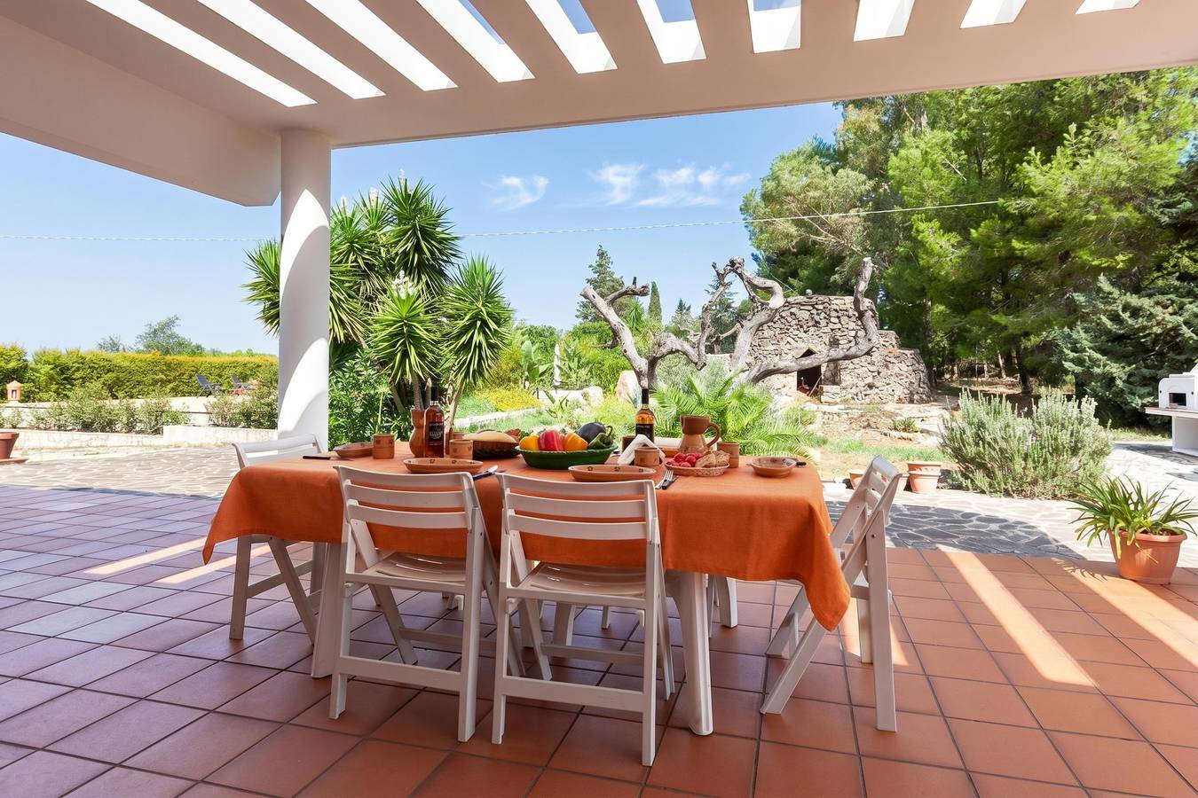 Villa Menhir in Puglia with Pool and Tennis in Parabita, Golfo di Taranto
