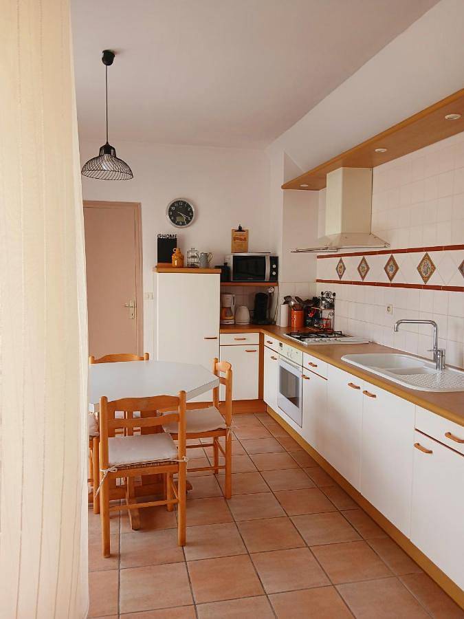 Location de vacances pour 4 personnes, avec vue et jardin, animaux acceptés à Plozévet - 4