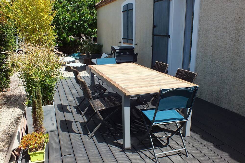 Maison Avec Jardin et Piscine Idéal Pour les Familles in Générac, Region de Nimes