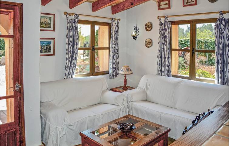 Acogedor Apartamento con Terraza y Cocina cerca de Ses Alqueries in Sancellas, Interior de Mallorca