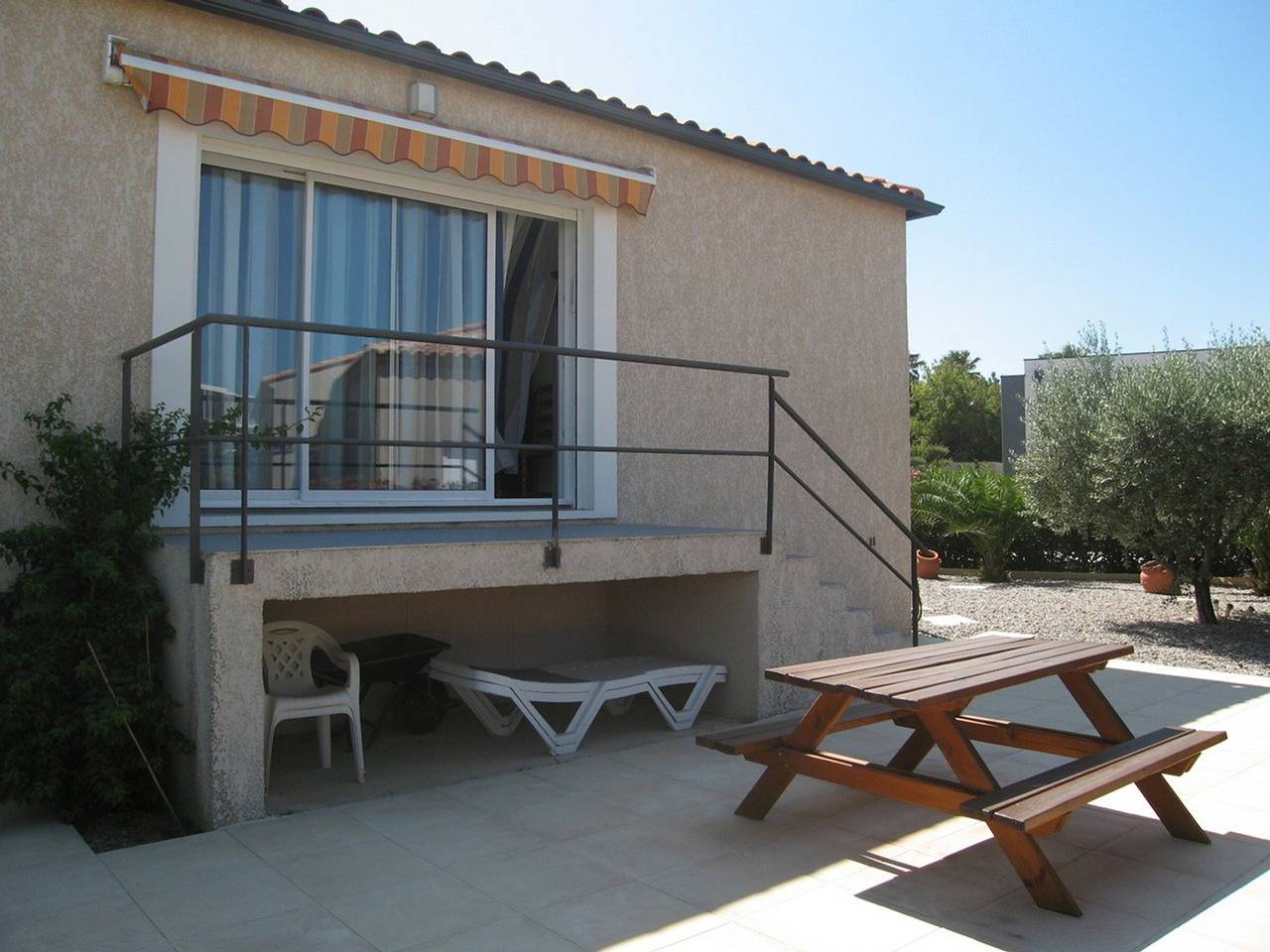 Charmante villa F4 avec jardin, terrasse et garage – St Cyprien Village, proche commerces et plage in Saint-Cyprien, Côte méditerranéenne (France)