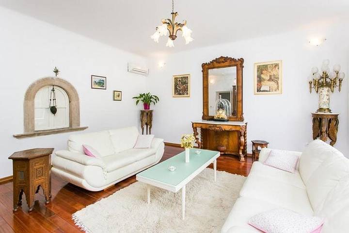 Ferienwohnung für 4 Personen, mit Terrasse und Garten in Dubrovnik