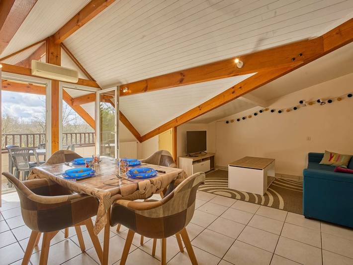 Gîte pour 3 personnes, avec Balcon dans Lac d'Uby