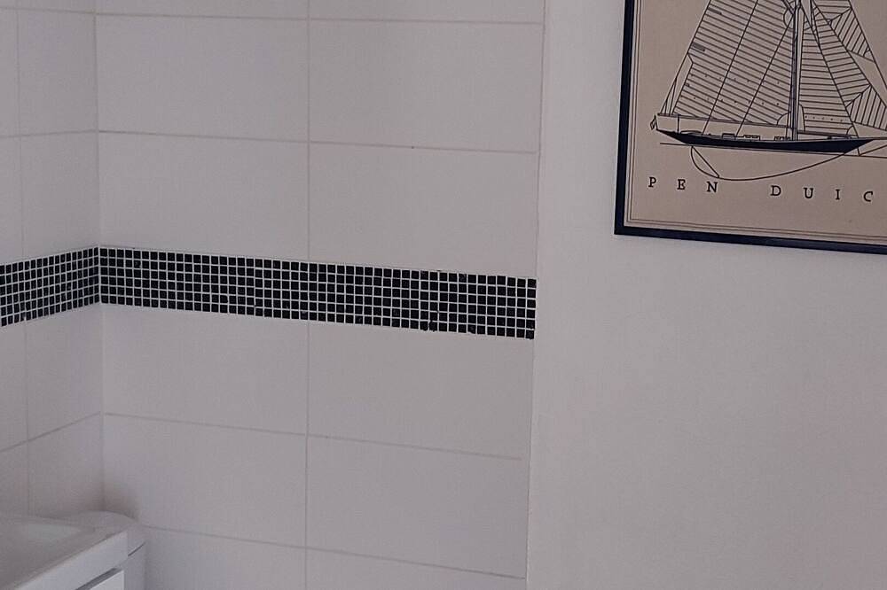 Ganze Wohnung, Studio Cosy, feet in the water in Douarnenez, Quimper und Umgebung