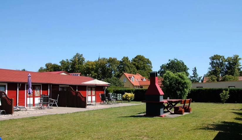 Ferienhaus für 3 Personen, mit Terrasse und Garten in Ludorf