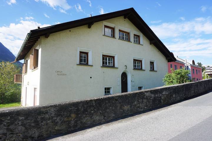 Ganze Ferienwohnung, Ferienhaus Chasa Allegra - Ferienwohnung Nr. 1 für max. 3 Personen, 55m2 in Scuol, Unterengadin