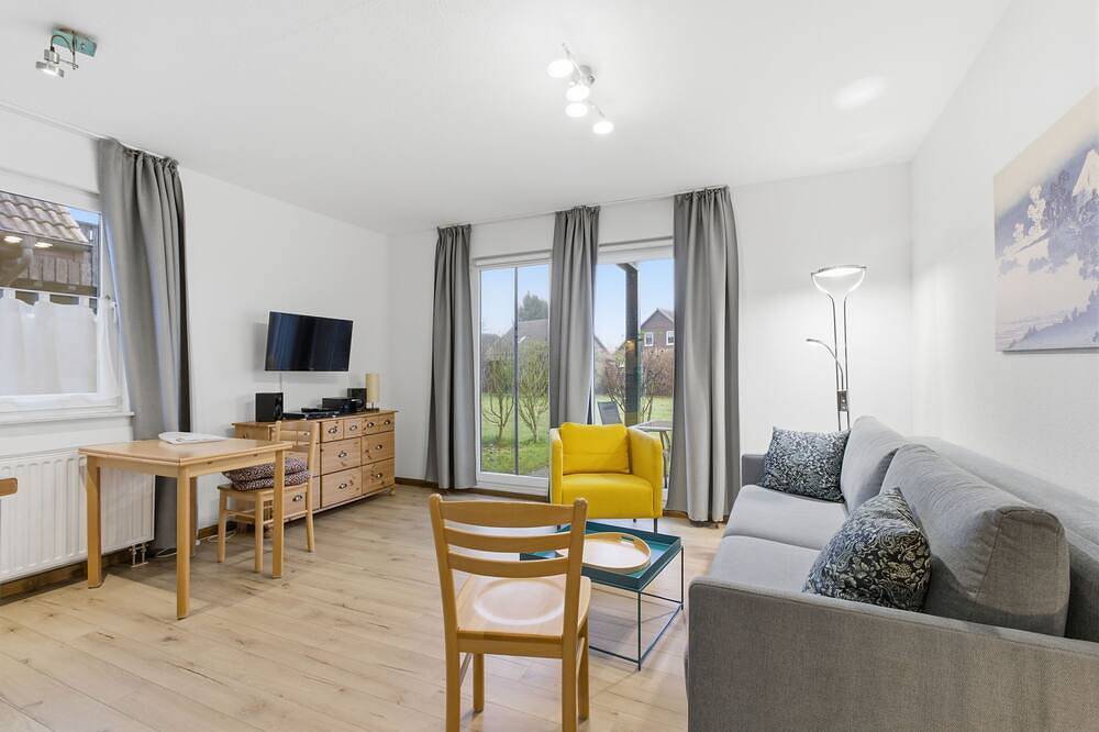 Ganze Wohnung, Haus Sophie Ferienwhg. 2 - Vineta Ferienwohnungen Gbr in Mölschow, Usedomer Norden