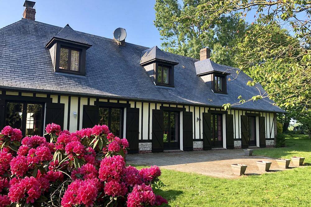 Belle villa normande près d'Etretat pour 16 personnes à 5 min de la mer in Maniquerville, Région du Havre