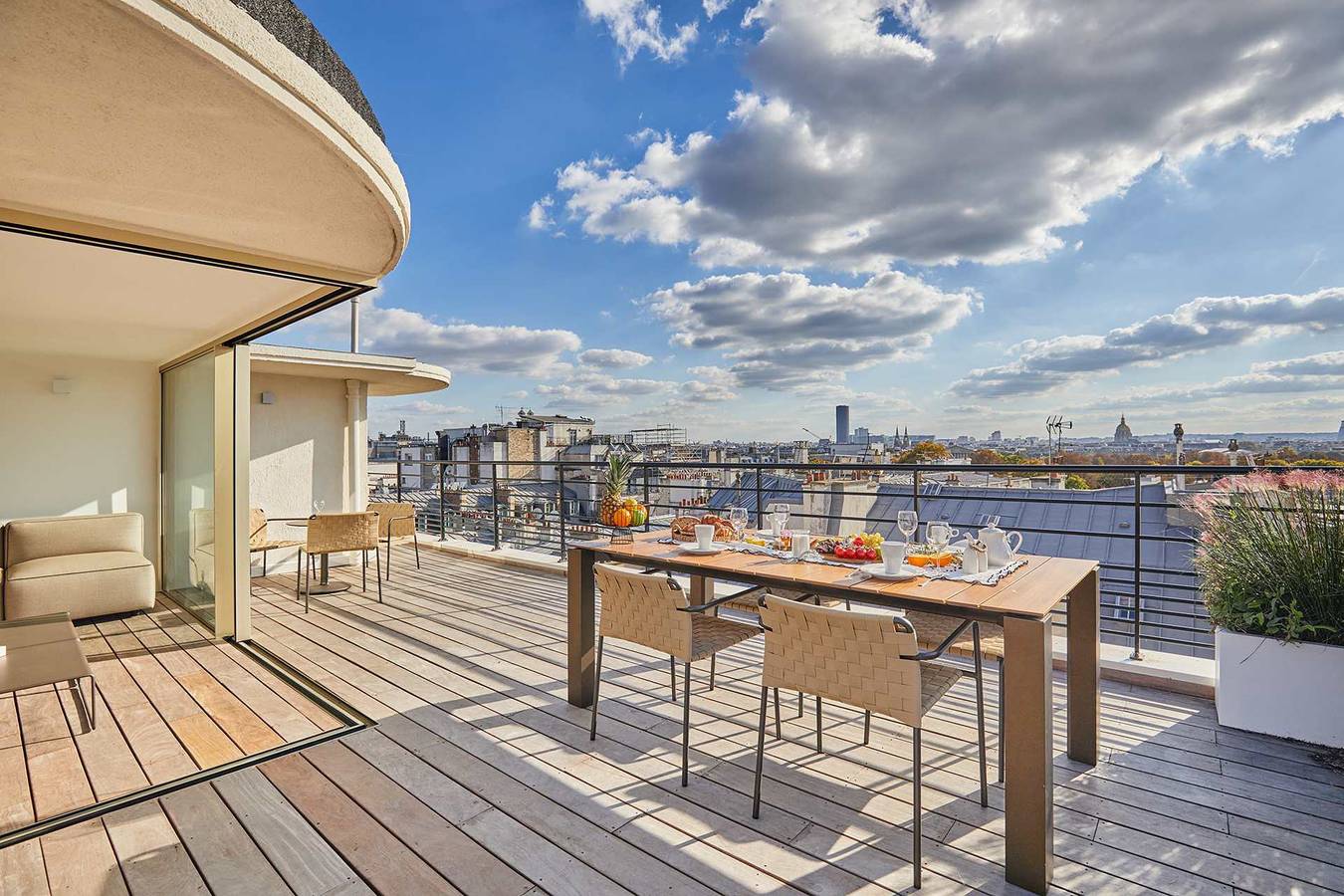 Appartamento intero, Penthouse with view of the Eiffel Tower-Faubourg in Parigi, Ile-de-France
