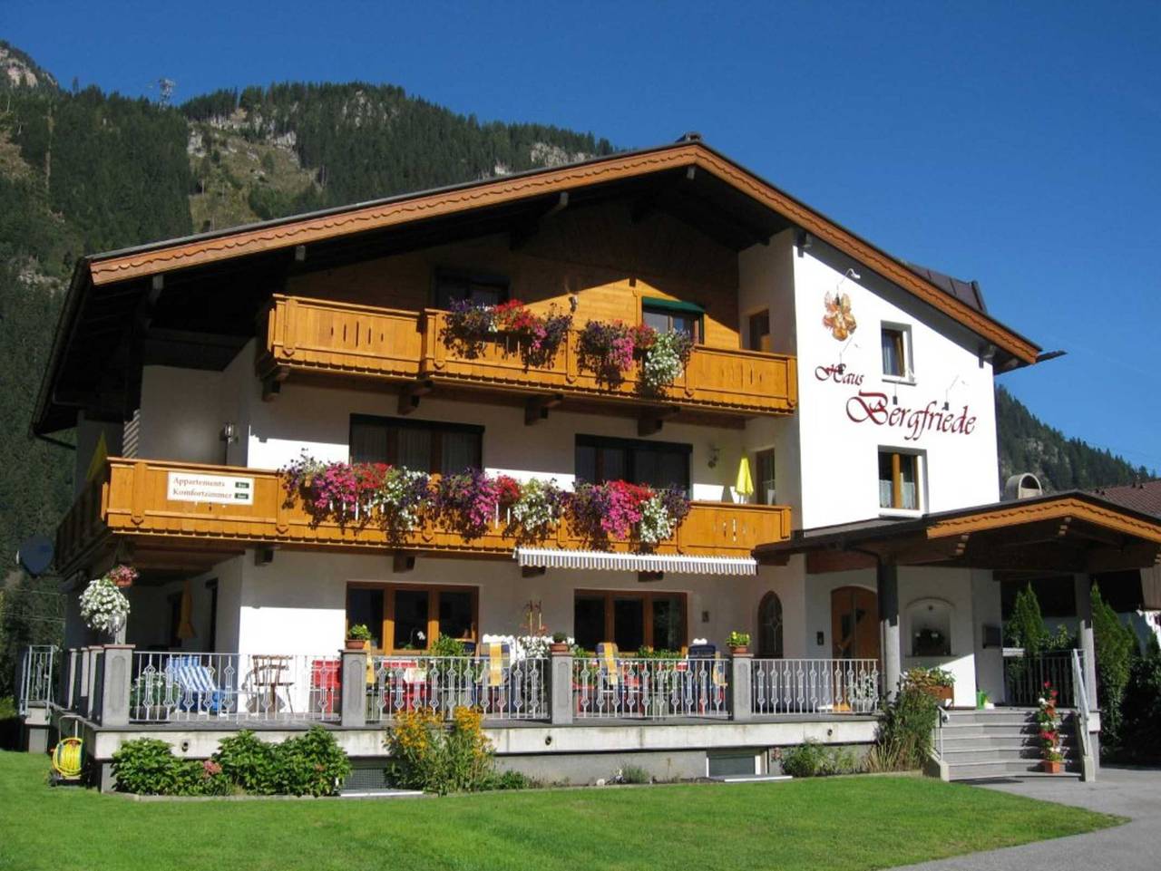 Ganze Ferienwohnung, Haus Bergfriede in Mayrhofen, Zillertaler Alpen