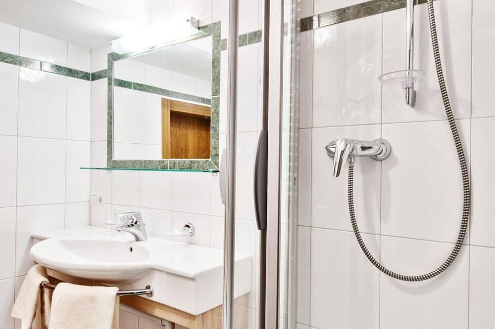 Geheel appartement, Ferienwohnung Venet - Ferienwohnungen Lechthaler in Kaunergrat, Wenns