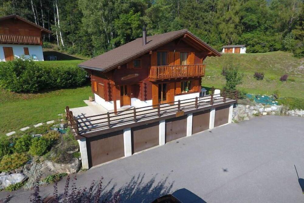 Escapade by Interhome in Ovronnaz, Chamoson